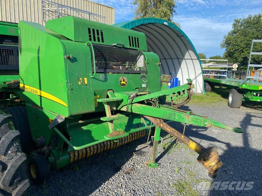 John Deere 568 Rundballe-pressere