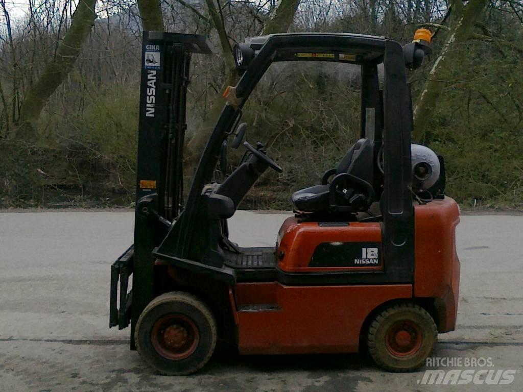 Nissan PD01A18PQ LPG gaffeltrucks