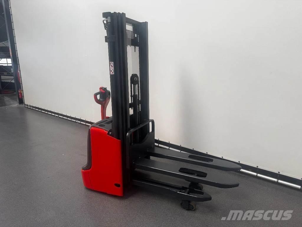 Linde L 12 I Gaffelstabler med gående fører