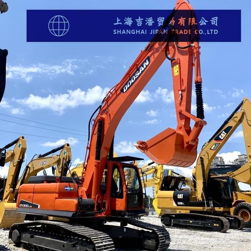 Doosan DX 300 Gravemaskiner på larvebånd