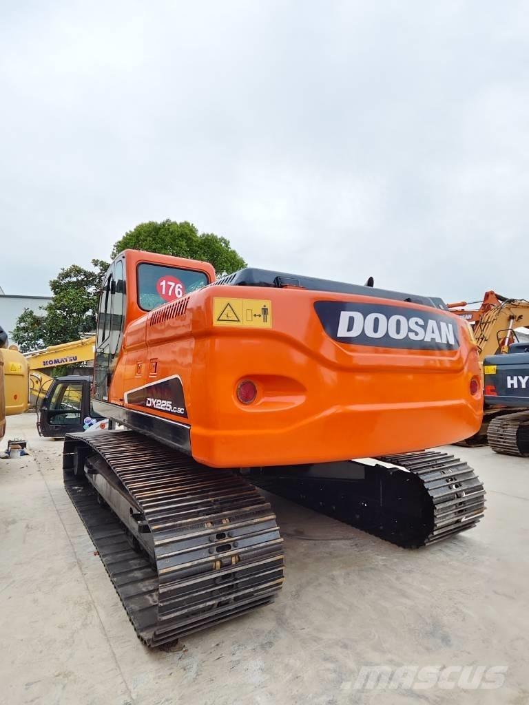 Doosan DX 225 LC-9C Gravemaskiner på larvebånd
