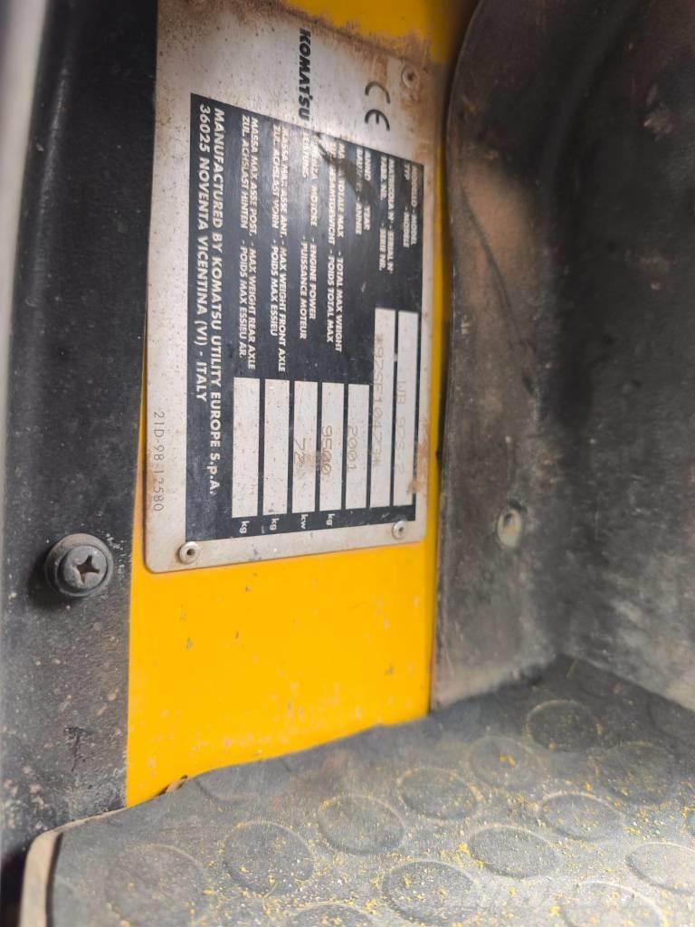 Komatsu WB 97 S-2 Rendegravere