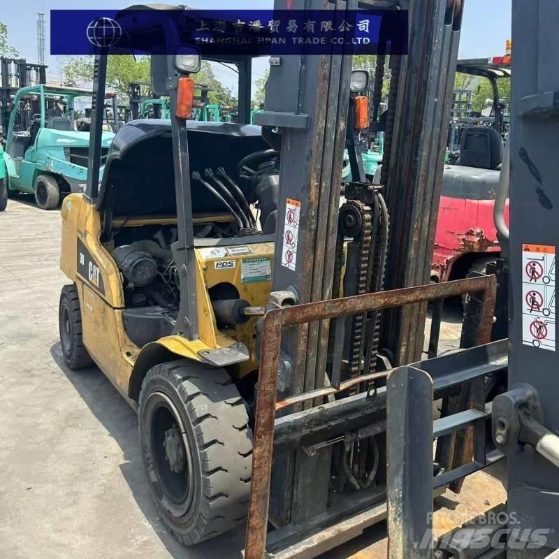 CAT 30 Diesel gaffeltrucks
