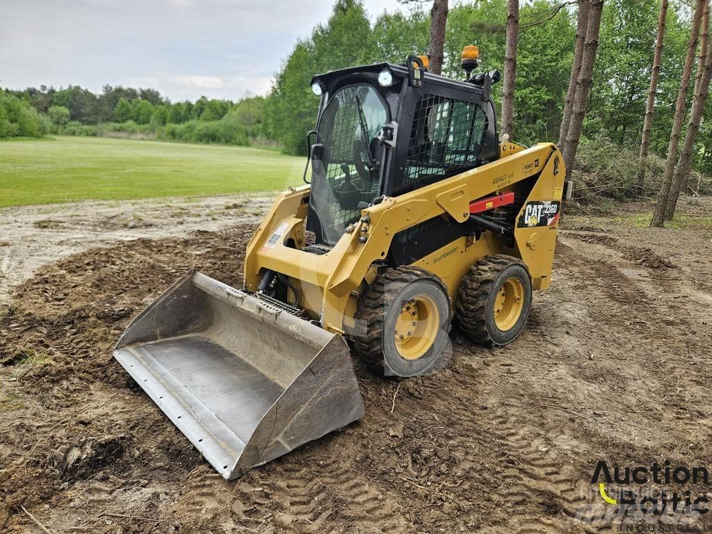 CAT 236 D Minilæsser - skridstyret