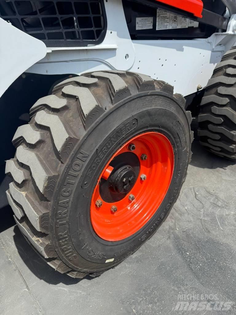 Bobcat S 740 Minilæsser - skridstyret