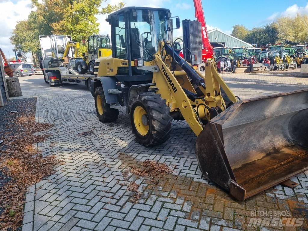 Yanmar V 120 Læssemaskiner på hjul