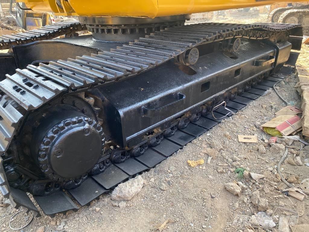 Komatsu PC240-7 Gravemaskiner på larvebånd
