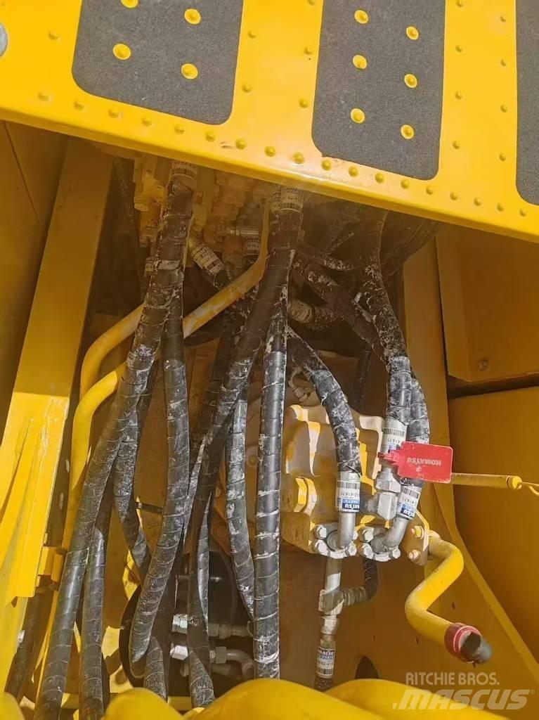 Komatsu 200-8 Gravemaskiner på larvebånd