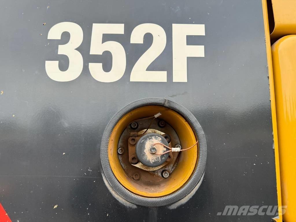 CAT 352 F Gravemaskiner på larvebånd