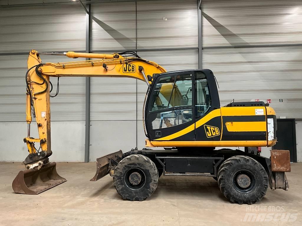 JCB JS 145 W Gravemaskiner på hjul