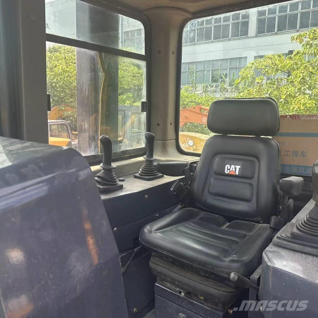 CAT D 8 R Bulldozer på larvebånd