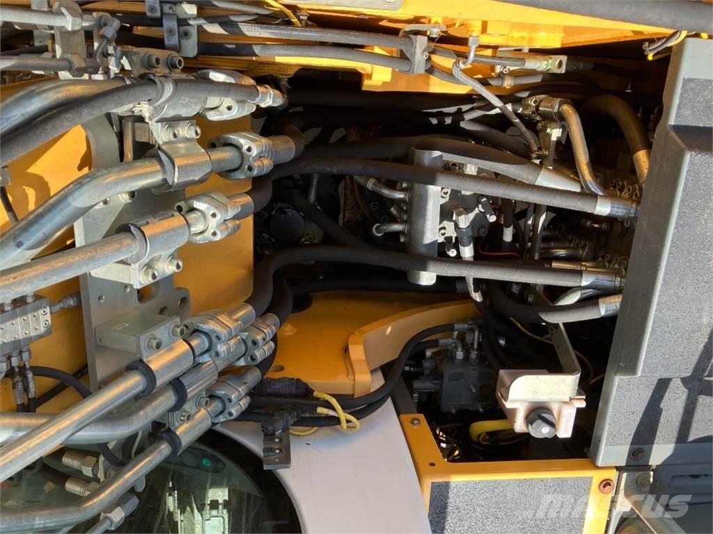 Liebherr R926 Gravemaskiner på larvebånd