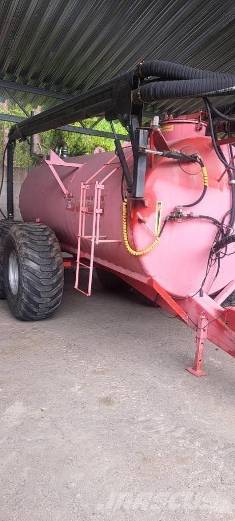 Livakka 12,5 m3+PK Gyllevogne/Slamsugere
