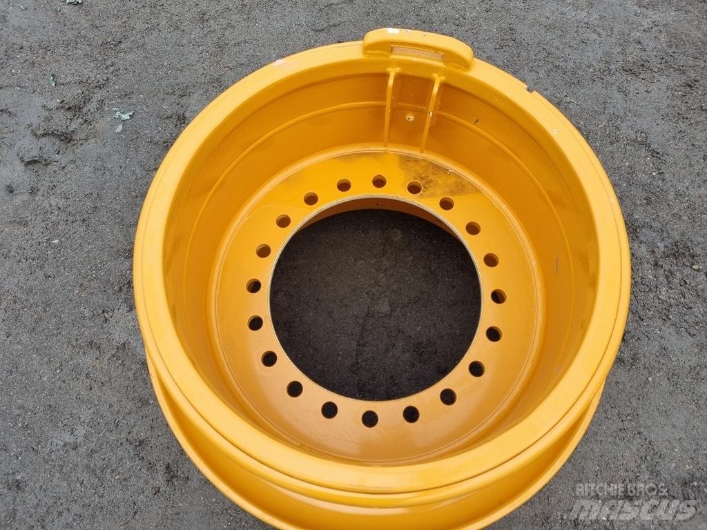 CASE 921 E rims Dæk, hjul og fælge