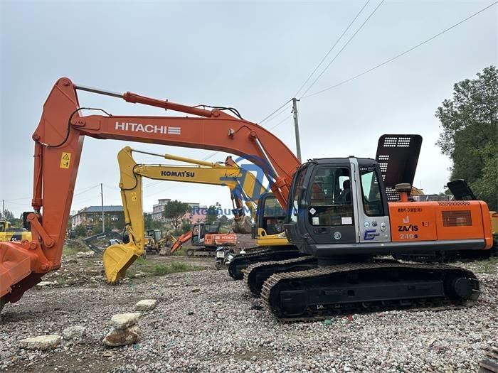Hitachi ZX 240G Gravemaskiner på larvebånd