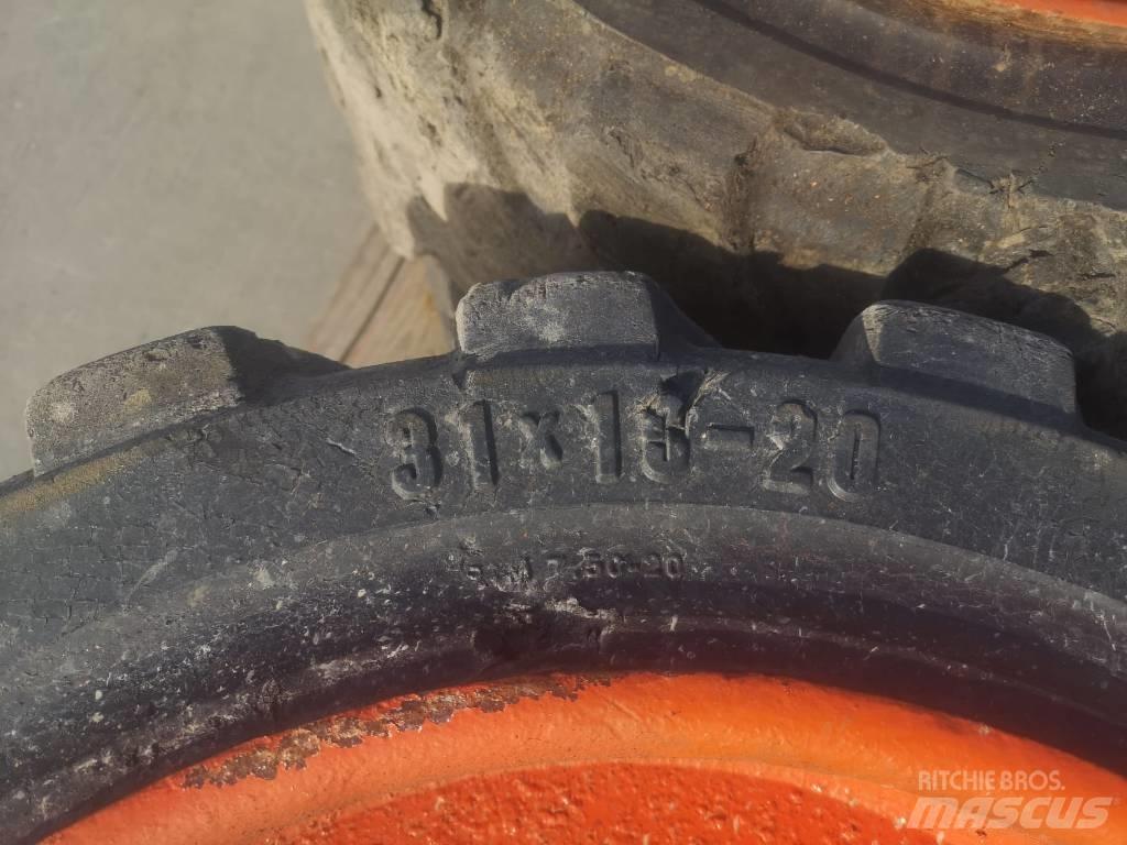 Trelleborg 31x10-20 Dæk, hjul og fælge