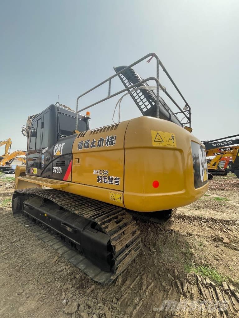 CAT 329D2 Gravemaskiner på larvebånd