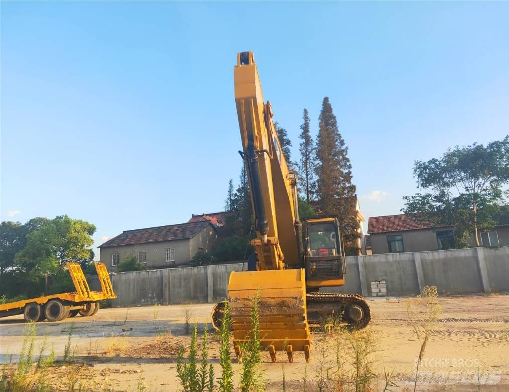 CAT 325 D L Gravemaskiner på larvebånd