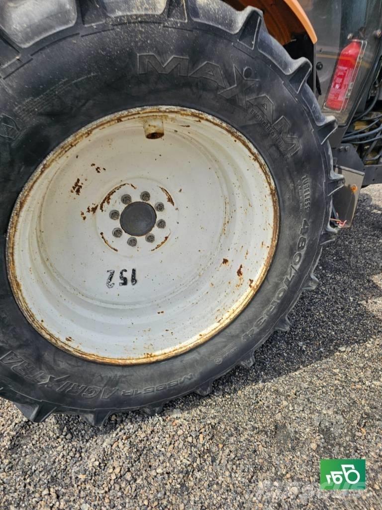 Renault ERGOS Parts Traktorer