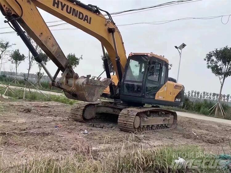 Hyundai R225LVS Gravemaskiner på hjul