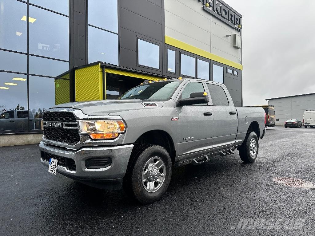 RAM 2500 Tradesman Pickup/Sideaflæsning