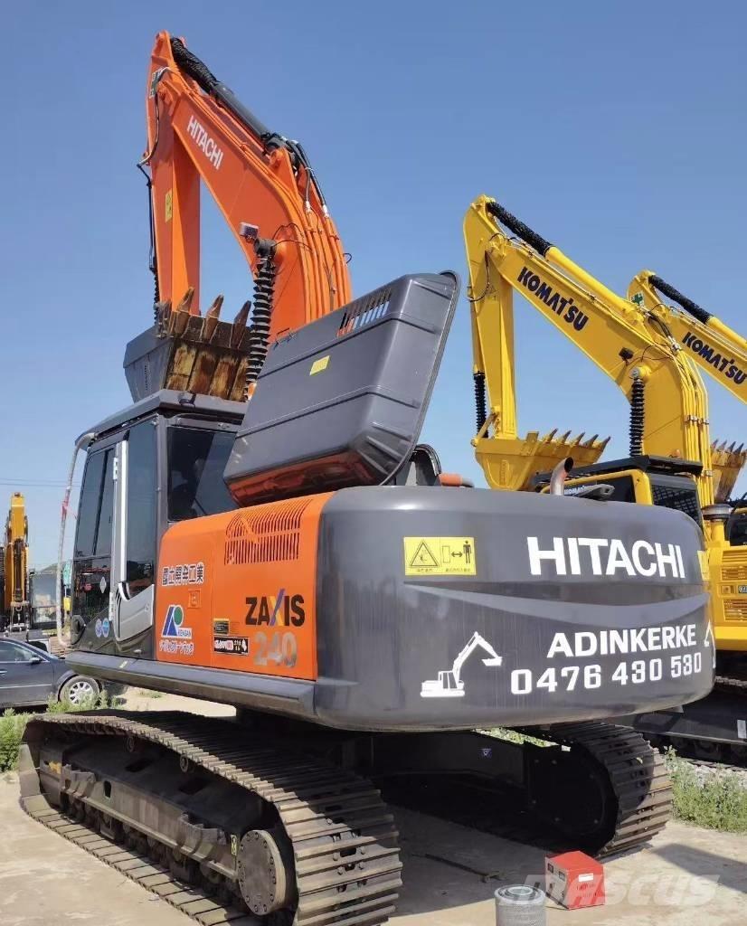 Hitachi ZX 240 Gravemaskiner på larvebånd