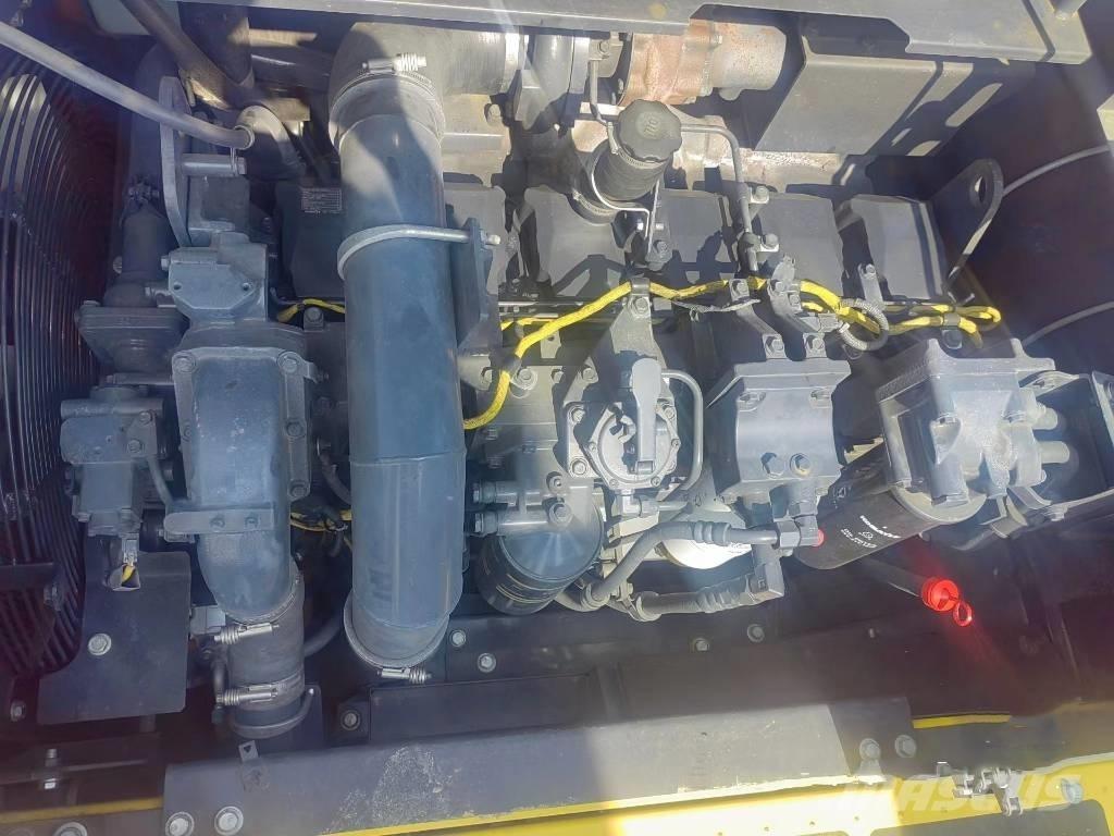 Komatsu PC450-8 Gravemaskiner på larvebånd