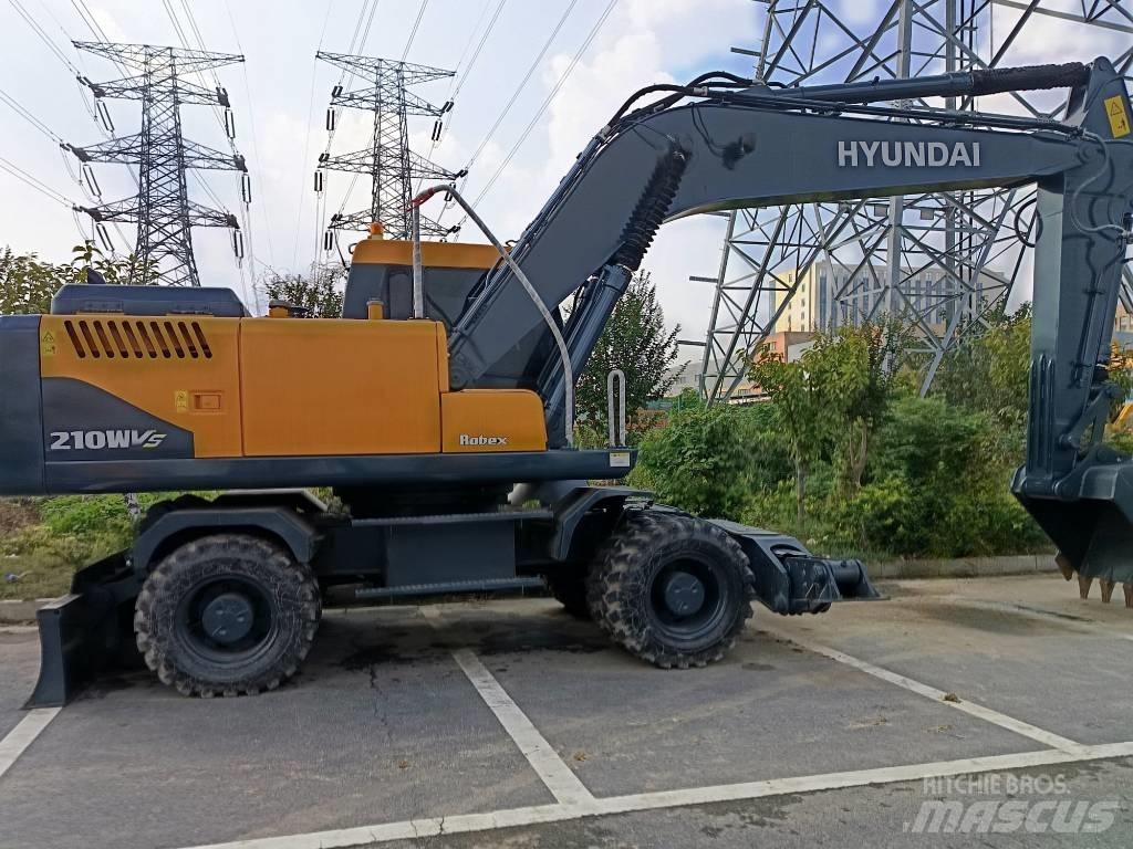 Hyundai R210W Gravemaskiner på hjul
