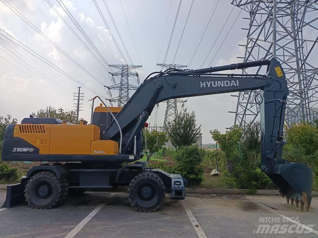 Hyundai R210W Gravemaskiner på hjul