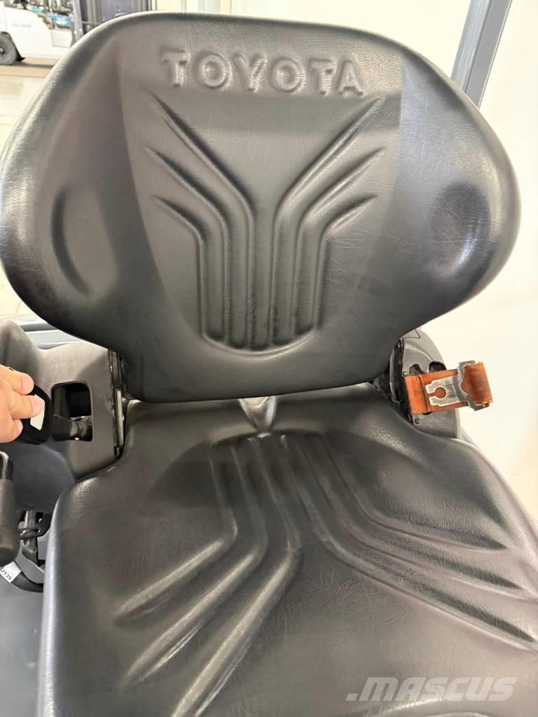 Toyota 11052 - 8FBE16T El gaffeltrucks