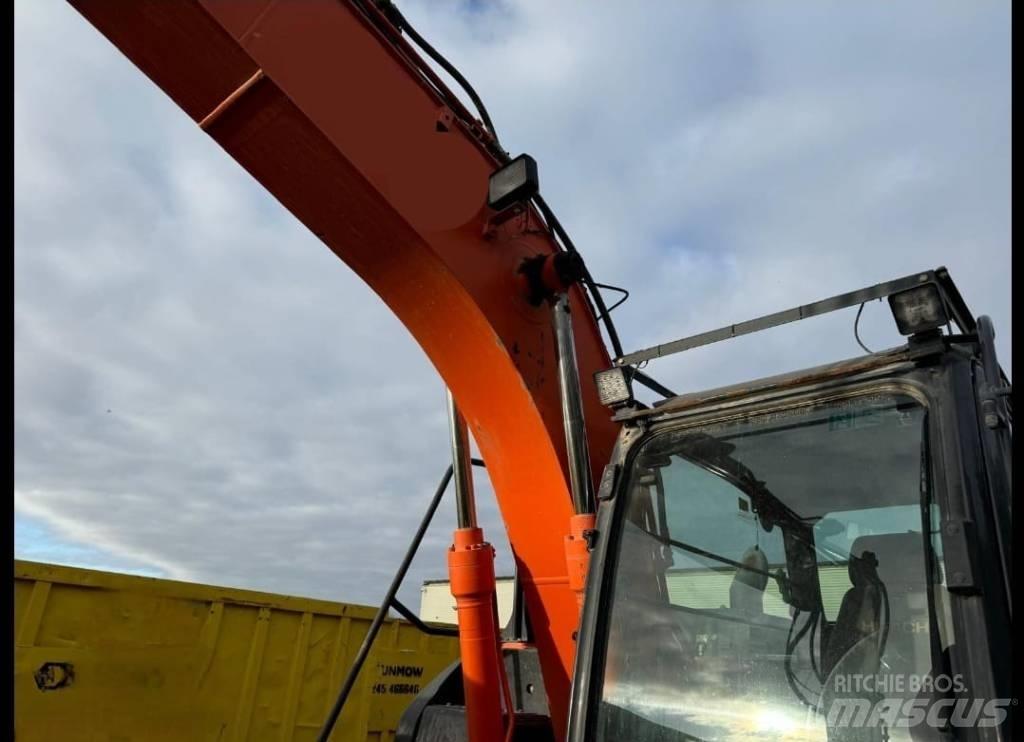 Hitachi 130 LCN Gravemaskiner på larvebånd