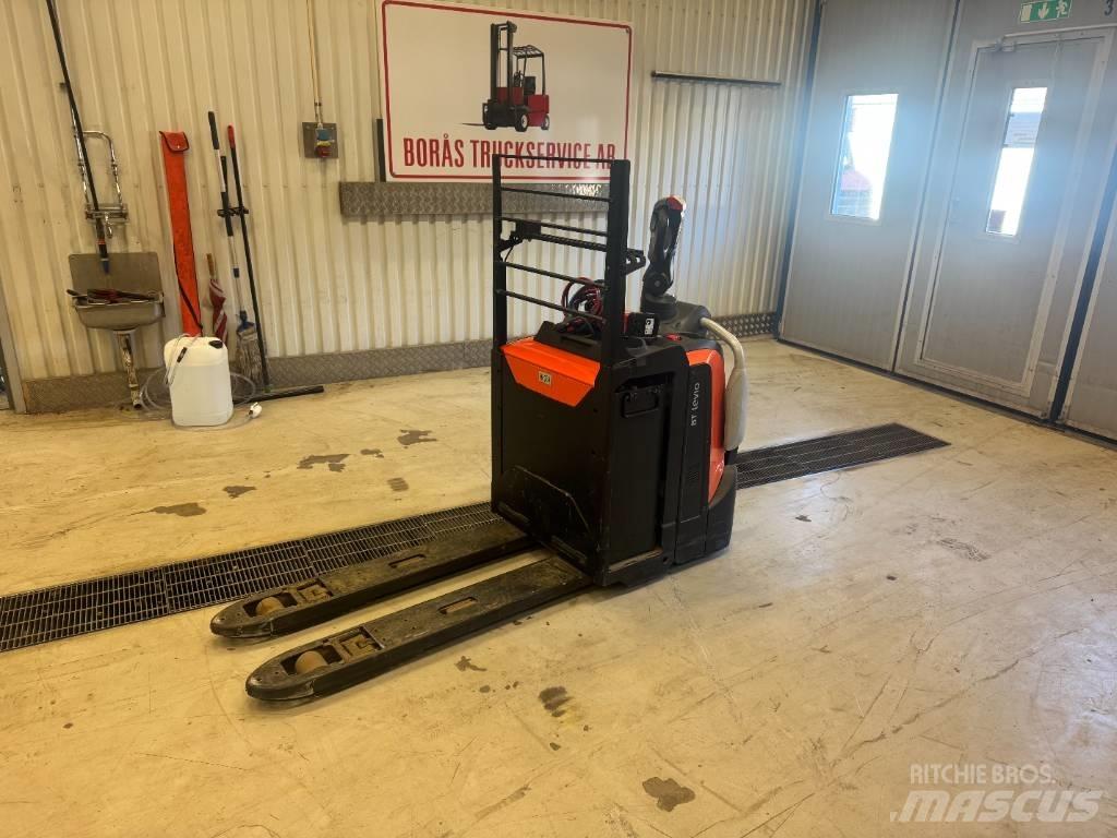 Toyota LPE 220 El-palleløftere med platform