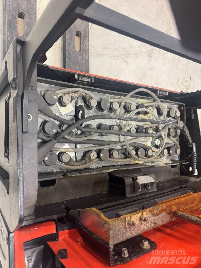 Toyota LPE 220 El-palleløftere med platform