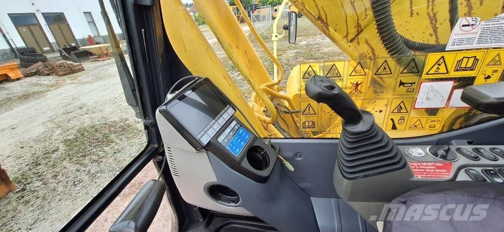 Komatsu PC 210 Gravemaskiner på larvebånd