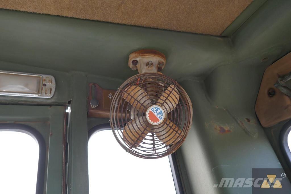 CAT 130G Ex-army Vejhøvle / Gradere