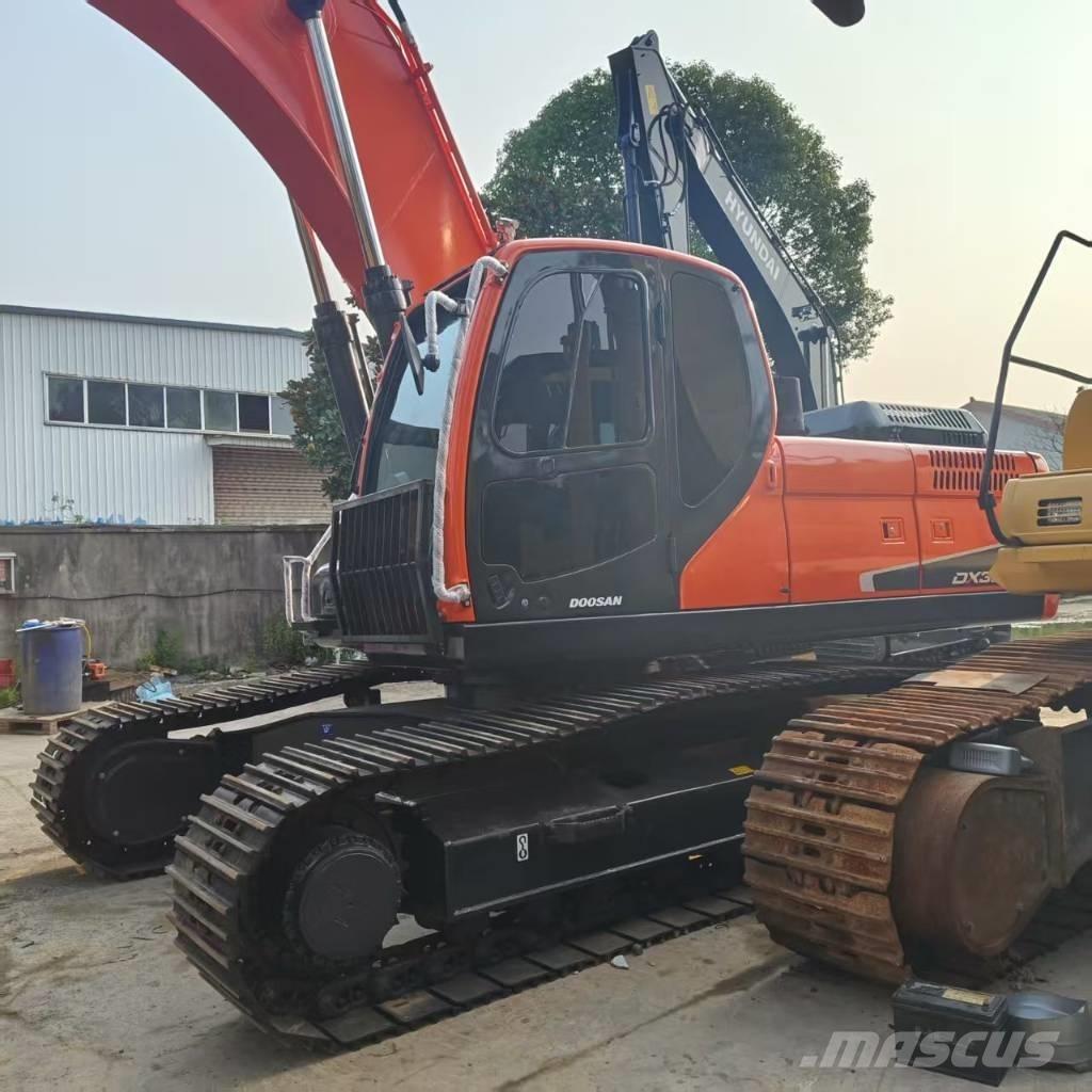 Doosan DX 300 LC Gravemaskiner på larvebånd