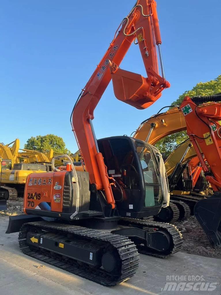 Hitachi ZX 70 Gravemaskiner på larvebånd