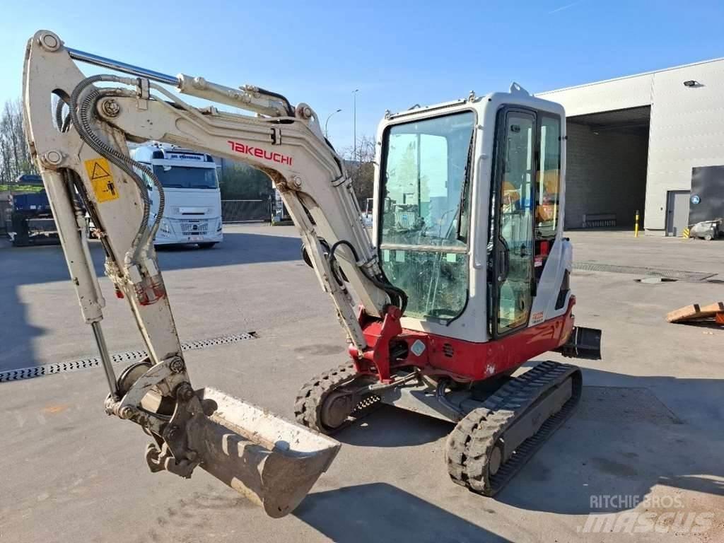 Takeuchi TB225LSA Minigravemaskiner