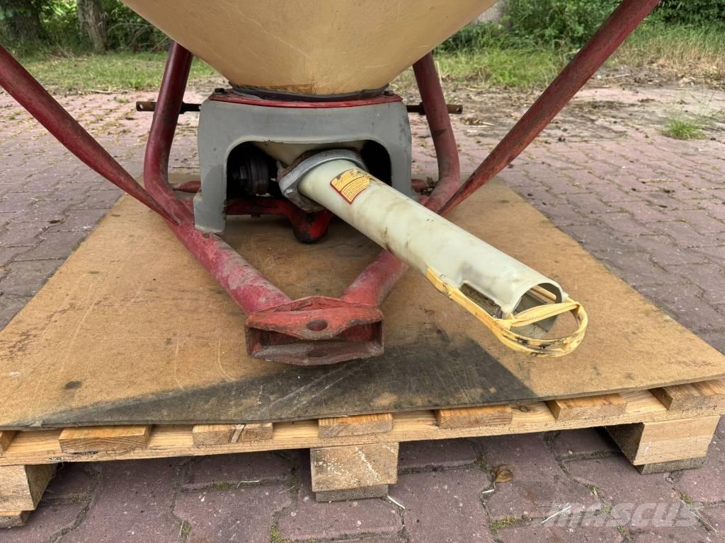 Vicon pendelstrooier Mineralspreder