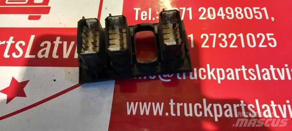 Scania R 420.   1741914 Kabiner og interiør