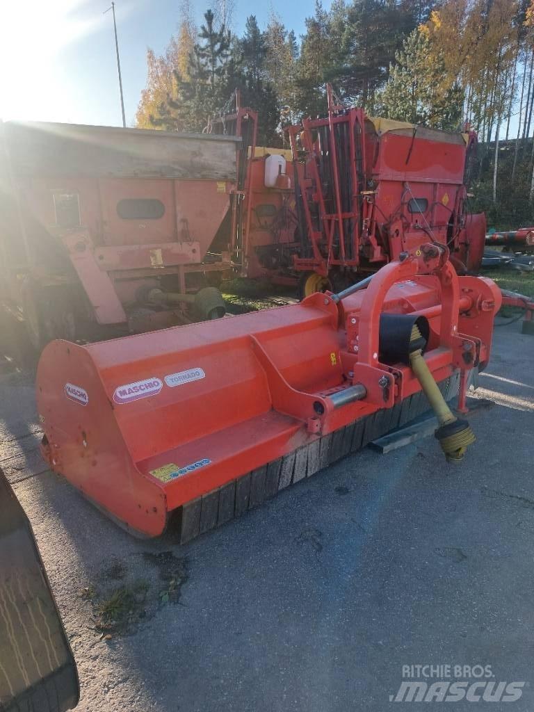 Maschio Tornado 280 Græsklippere og skårlæggere