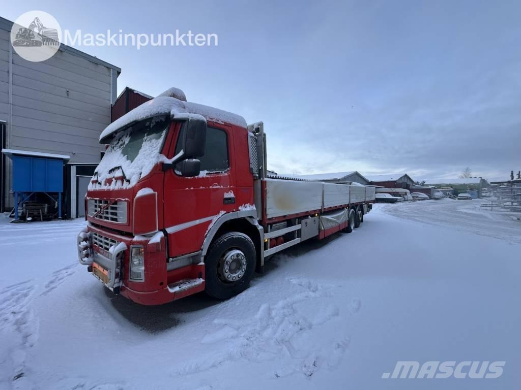 Volvo FM 9 flakbil Lastbil med lad/Flatbed