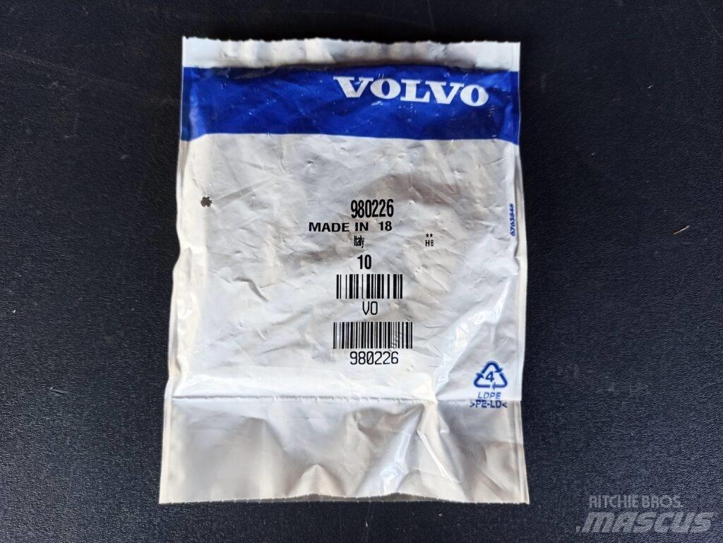Volvo STUD 980226 Transport – Andet
