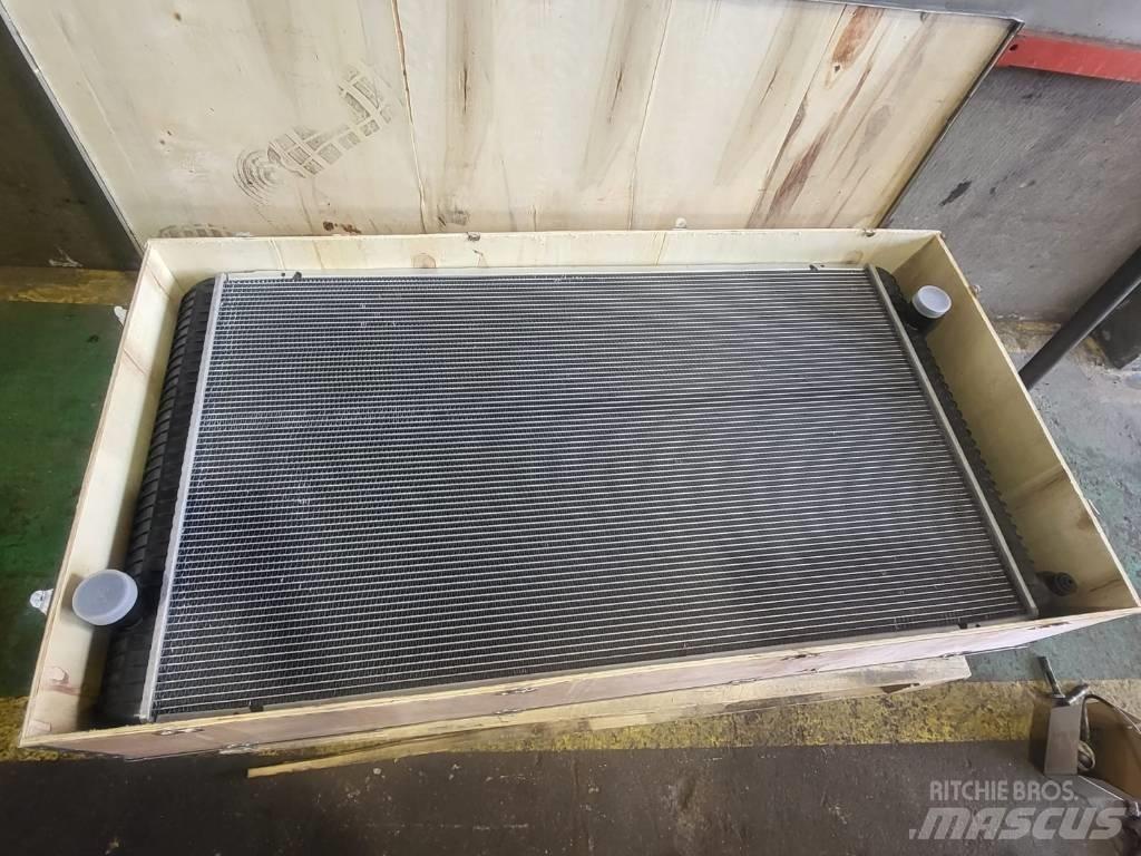 Volvo VOE15147470 Radiatorer