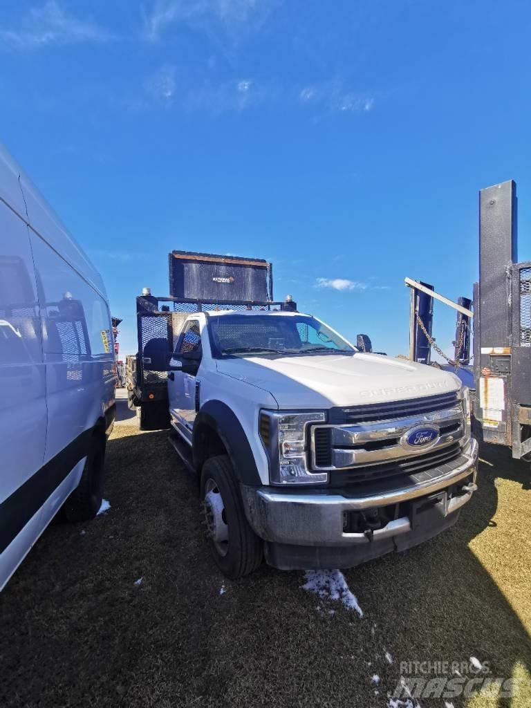 Ford F 550 XLT Lastbil med lad/Flatbed