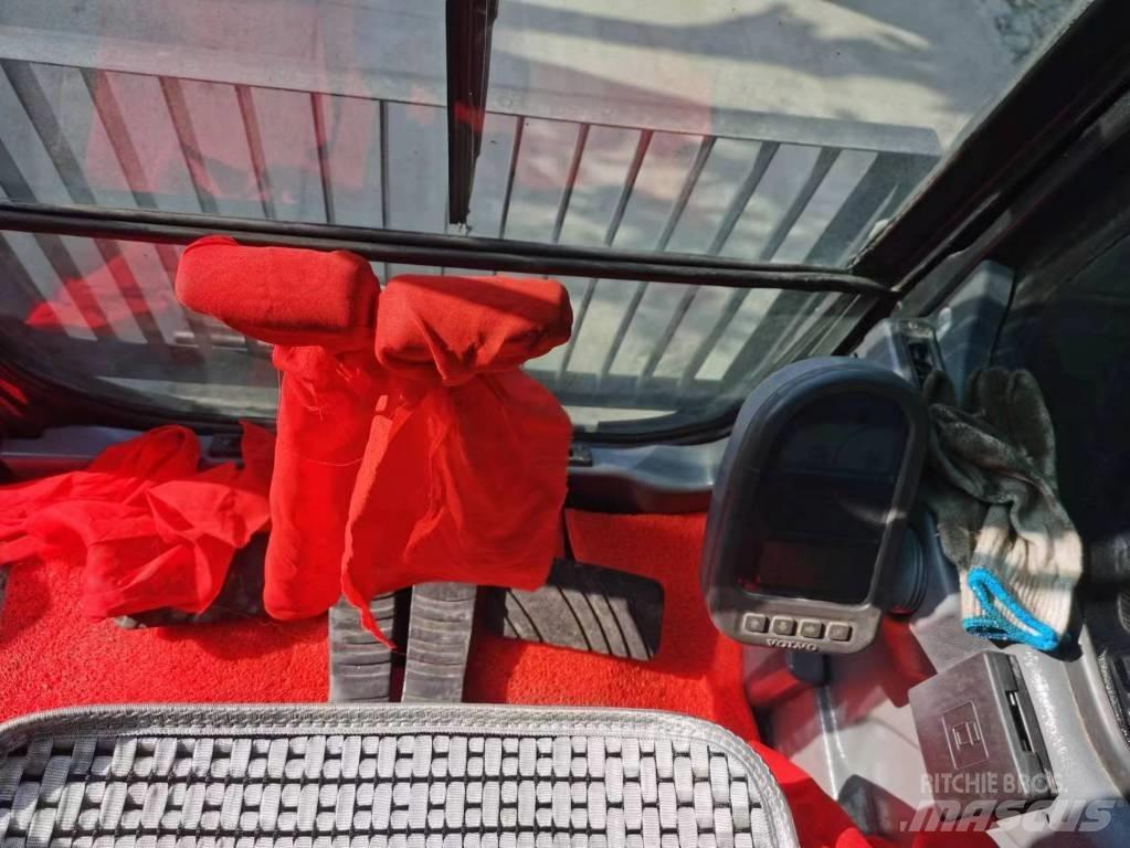 Volvo EC 210 B LC Gravemaskiner på larvebånd