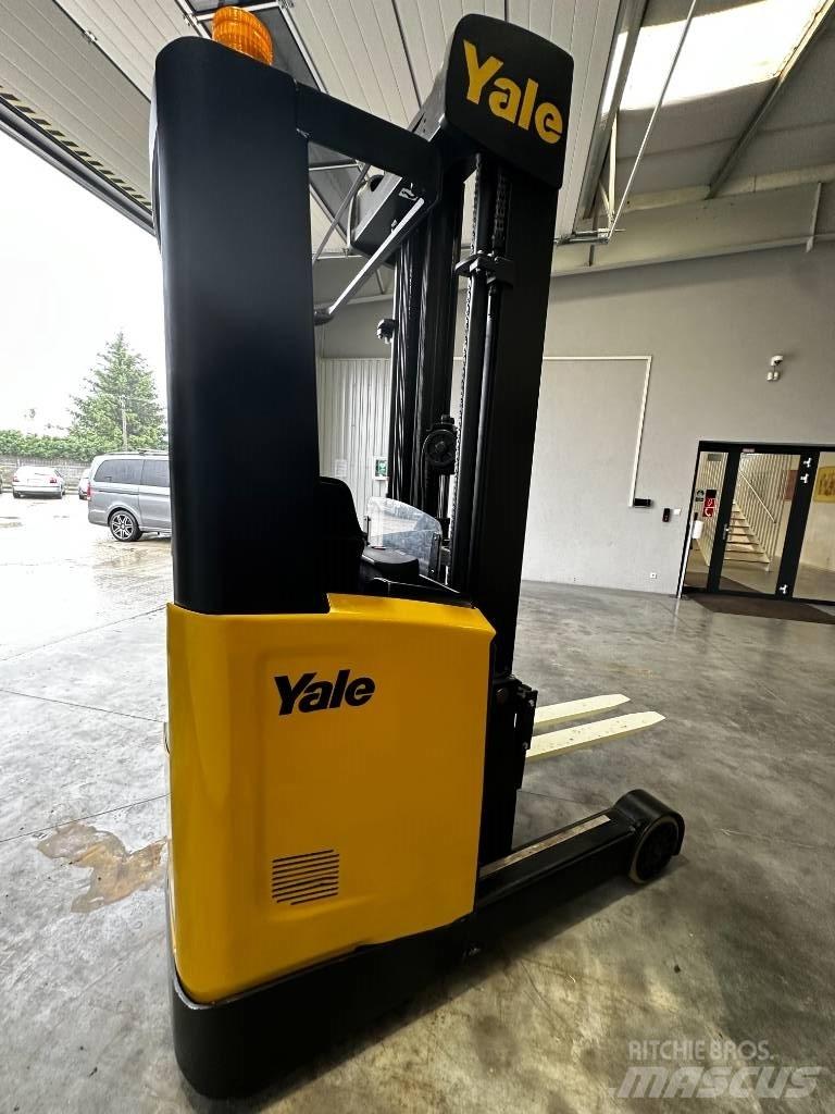 Yale MR16 Reachtruck