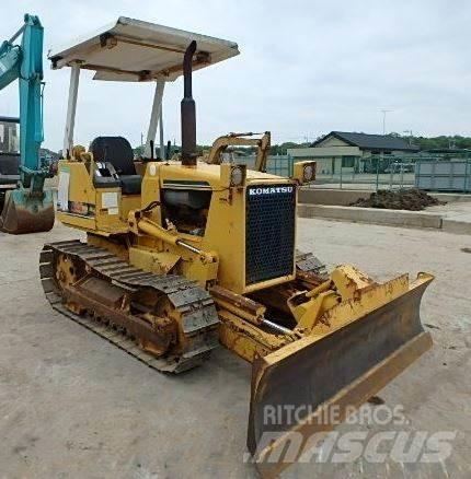 Komatsu D 20 A-6 Bulldozer på larvebånd