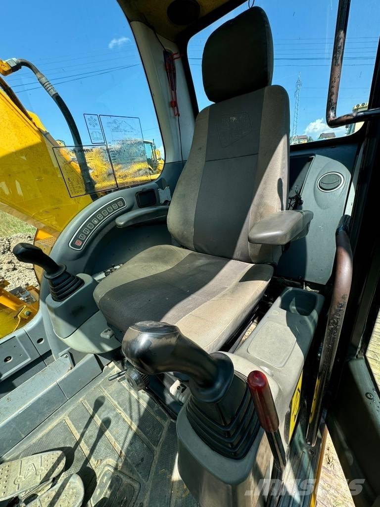 JCB JS 160 LC Gravemaskiner på larvebånd