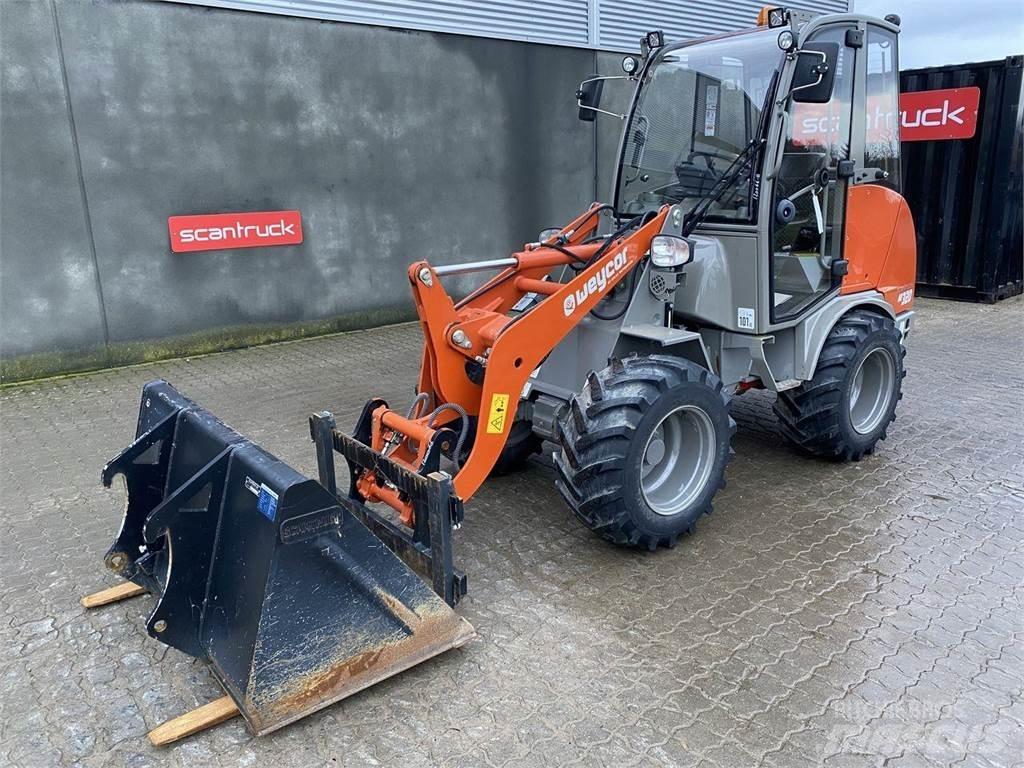 Weycor AR320 Cab Læssere